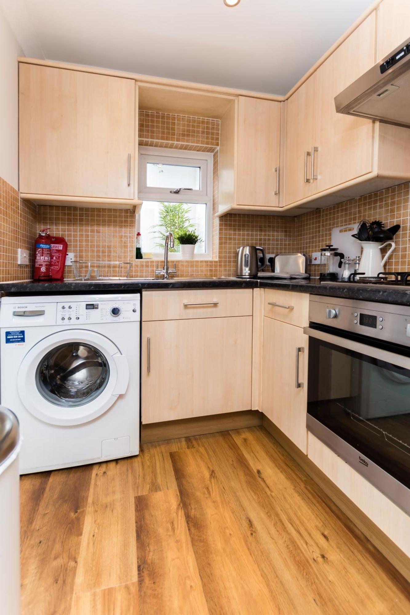 Vibrant 1br Apt Wprivate Decked Garden, Fast Wifi Appartamento *